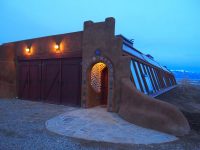 offgrid sustainable earthships