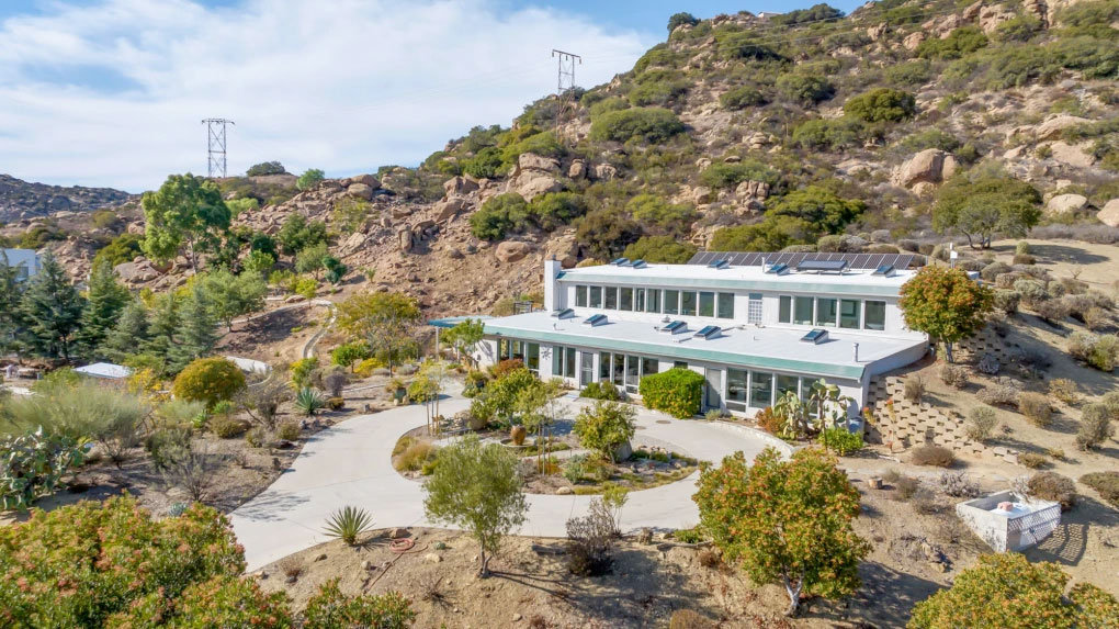 Earthship concept house for sale in West Hills, California - Pangea Design